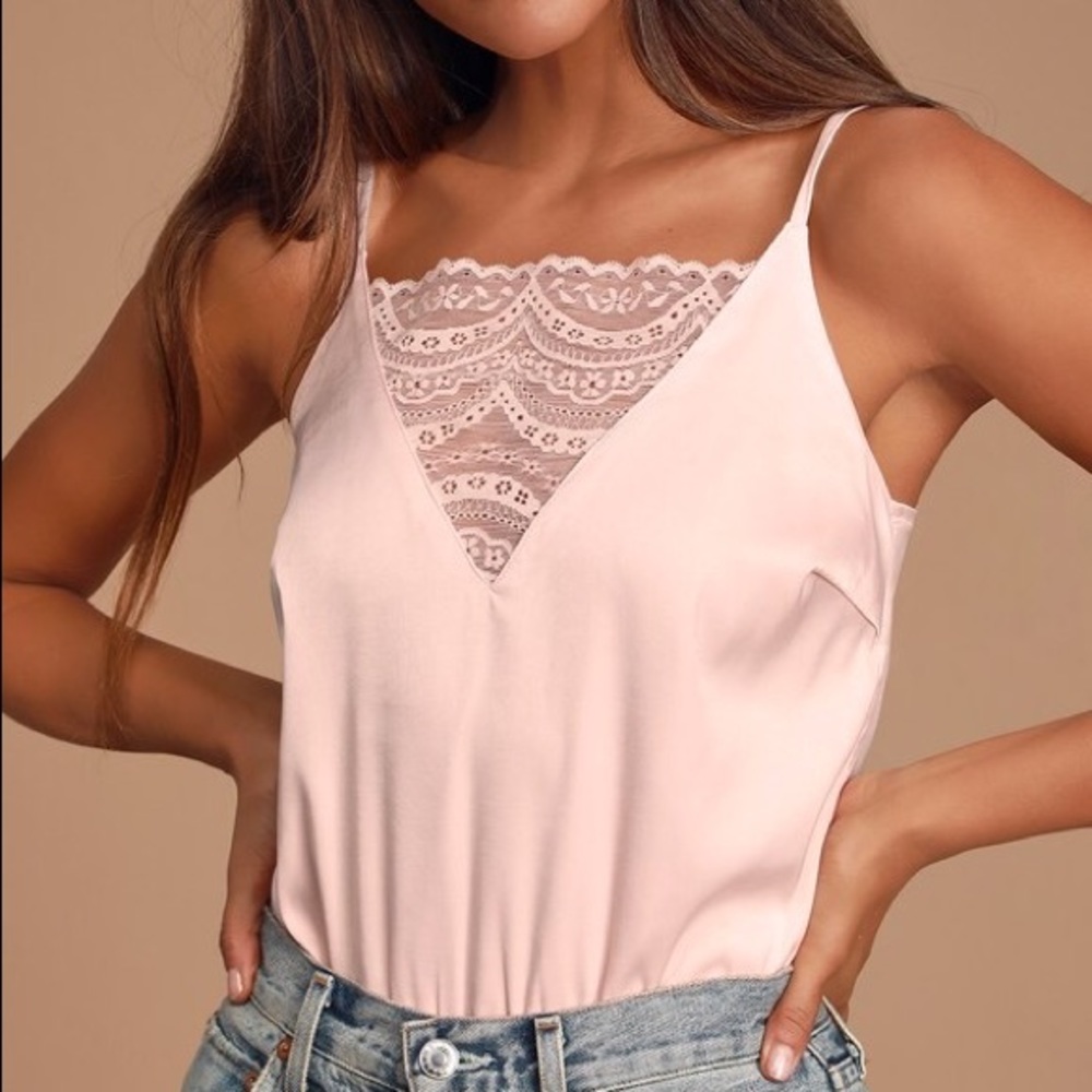 ✨LULUS NWT PINK BODYSUIT❤️